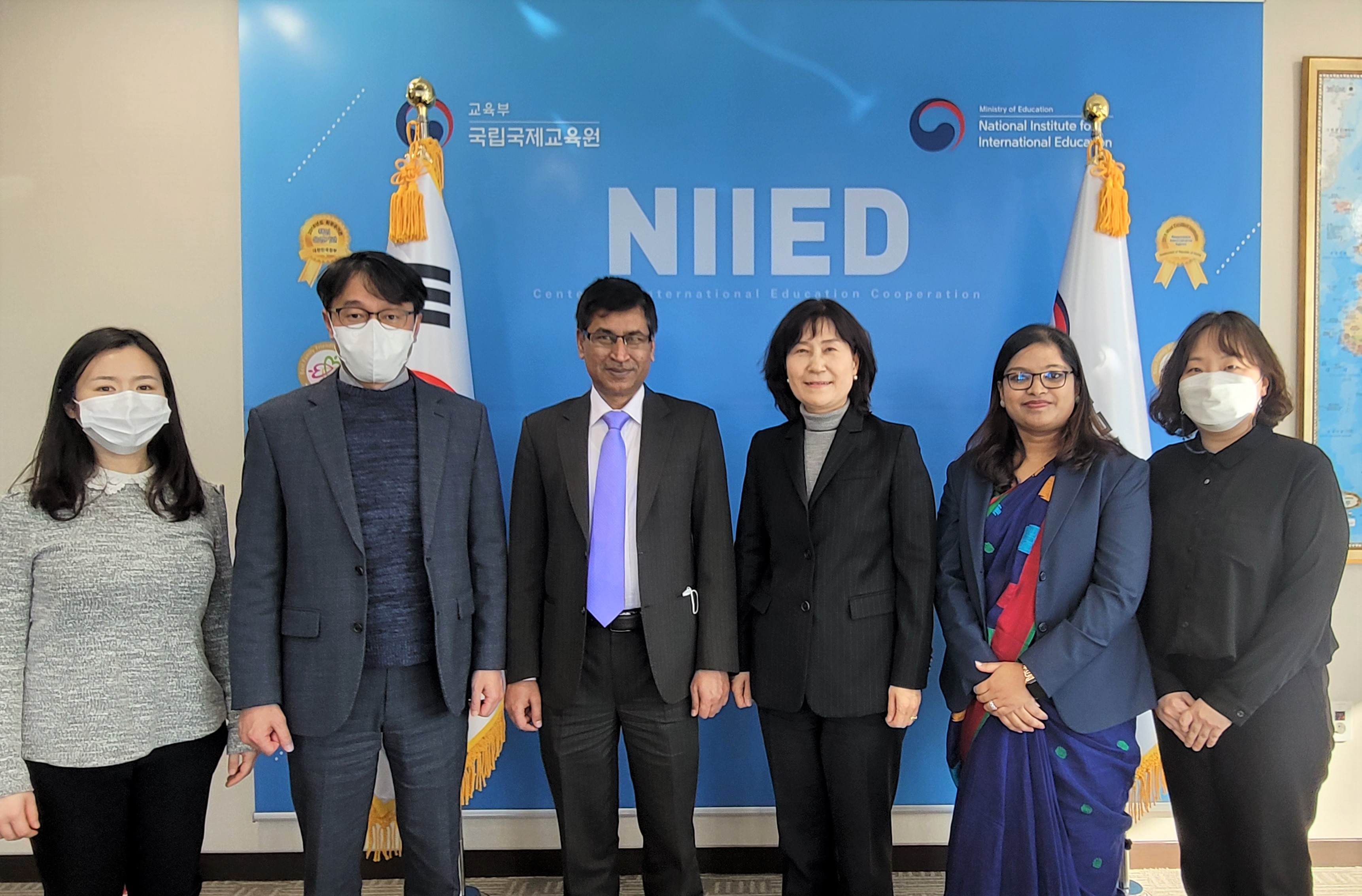 주한방글라데시 업무 협의 사진(단체)