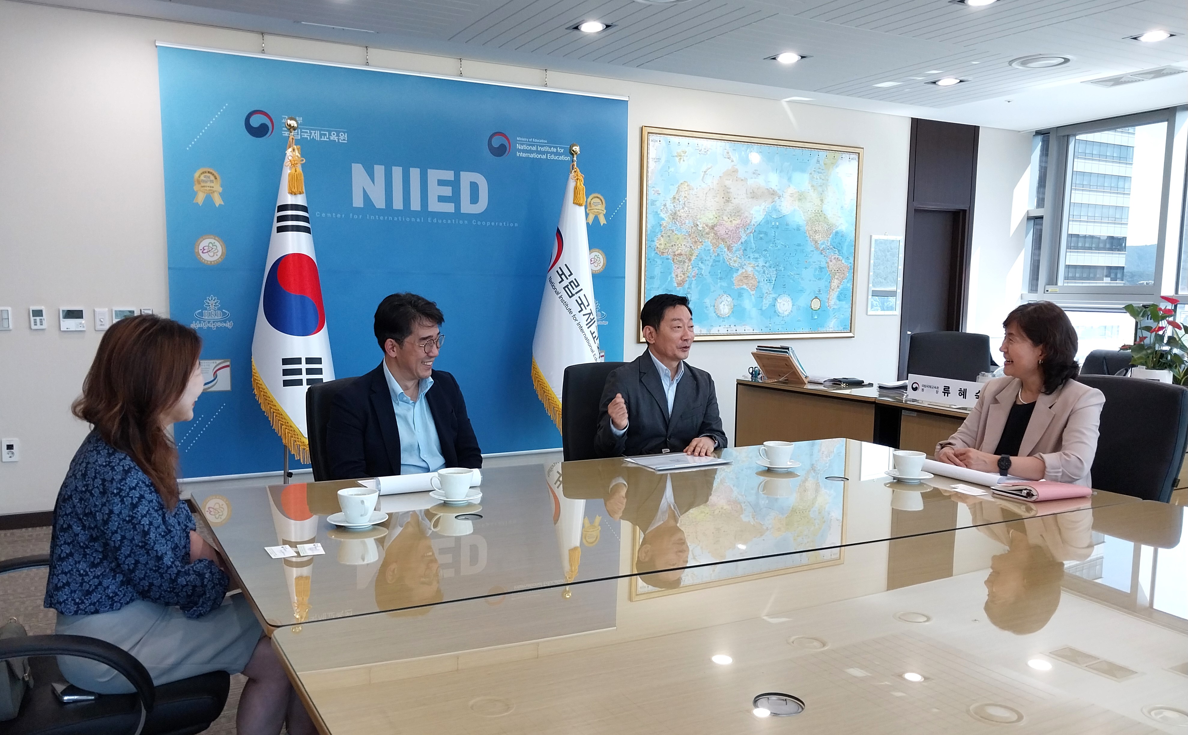 경희대학교 국제교육원장 업무협의